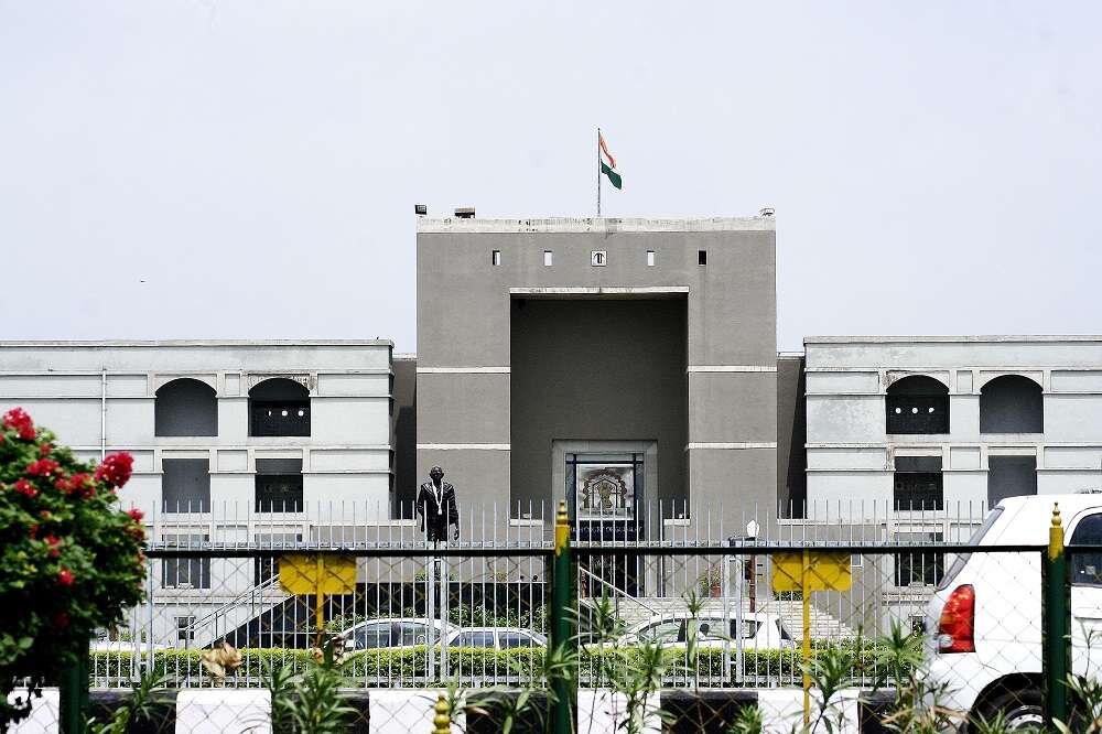 Gujarat HC sends notices to government, AMC, GMRC over allocation of LIG houses